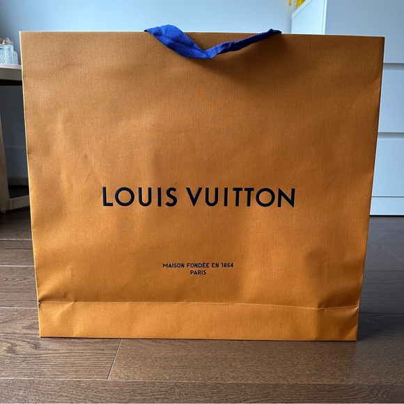 Louis Vuitton shopping bag - Picture 3 of 5